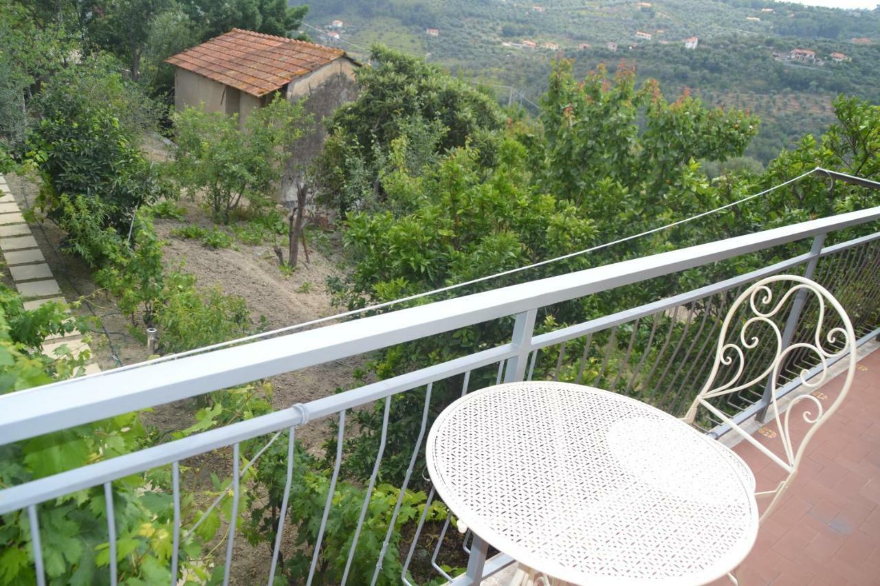 La Casa Del Prussiano Apartment Диано Кастело Екстериор снимка